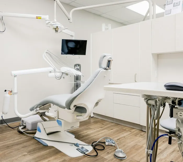 Consultorio médico moderno y limpio